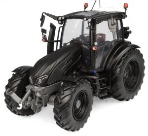 Tracteur de couleur noir mat limité à 1000 pièces – VALTRA G135 Unlimited