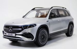 NZG66961279 - Voiture de 2021 couleur grise - MERCEDES EQB