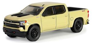 GREEN68050-C - Voiture sous blister de la série SHOWROOM FLOOR - CHEVROLET Silverado LT Trail boss 2023