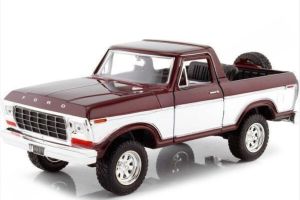 MMX79372BORDEAUX - Voiture de 1978 couleur bordeaux – FORD Bronco