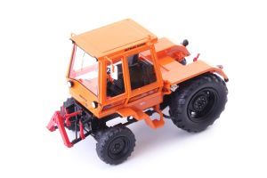 ATC90208 - Tracteur de 1972  couleur Orange - DEUTZ Intrac 2002