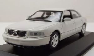 MXC940018801 - Voiture de 1999 couleur blanche - AUDI A8