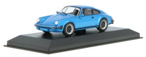 Voiture de 1979 couleur bleue métallisé - PORSCHE 911 SC