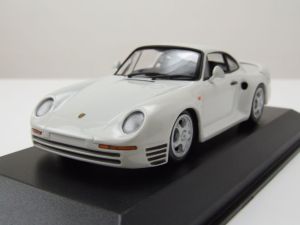 MXC940062521 - Voiture de 1987 couleur blanche – PORSCHE  959