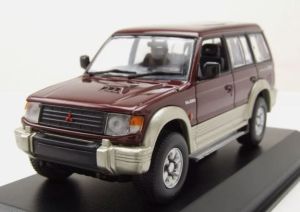 MXC940163470 - Voiture de 1991 couleur rouge - MITSUBISHI Pajero LWB