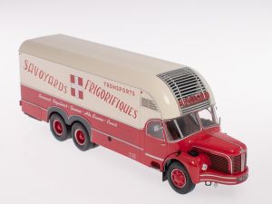 G111A034 - Camion porteur cabine Cottard de 1960 - BERLIET GBM 10