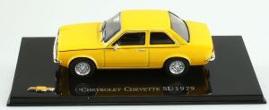 MAGCHECHEVETTE79 - Voiture berline version 2portes CHEVROLET Chevette de 1979 de couleur jaune