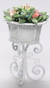 Accessoire pour maison de poupée pot de fleurs miniature de dimension 9x4 cm