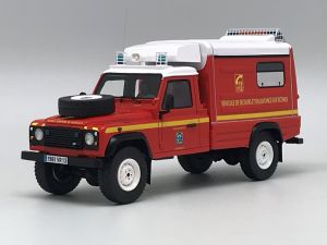 ALARME0052 - Véhicule de pompier limitée à 325 pièces - LAND ROVER 130 BMPM Sanicar VSAVTT