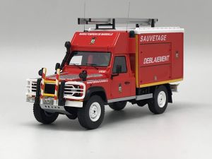 Véhicule de pompier limitée à 325 pièces - LAND ROVER 130 BMPM VRSD