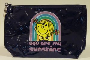 ATS3211 - Grande Trousse Monsieur Madame - Littel Miss Sunshine Dimensions : 35 x 2 x 23 cm