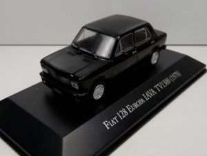 MAGARG51 - Voiture de 1978 couleur noir avec livret – FIAT 128 iva