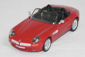 MAGRANBMWZ8 - Voiture sportive BMW Z8 de 2000 de couleur rouge