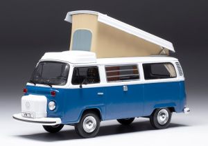 IXOCLC502N.22 - Véhicule de 1978 couleur blanc et bleu – VW type 2 Westfalia