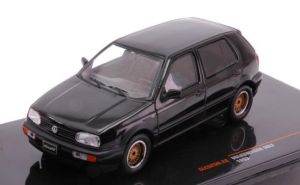 IXOCLC525N.22 - Voiture de 1993 couleur noir – VW Golf III custom