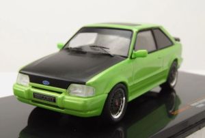 IXOCLC584N.22 - Voiture de 1990 couleur verte - FORD Escort MKIV XR3