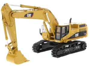 DCM85058 - CATERPILLAR 365B accompagnée d'une figurine