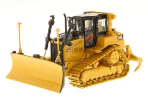 DCM85197 - CATERPILLAR D6T équipé du ripper accompagné d'une figurine