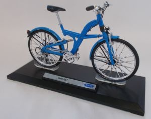 WEL62570PWD - VTT Q5 T de la marque BMW de couleur bleu