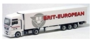 HER280384 - Camion avec semi tautliner MAN TGA de l'entreprise BRIT EUROPEAN