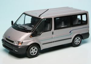 MNCFORD-TRANSIT-ZI - Véhicule de 2001 couleur gris - FORD Transit Tourneo  Van