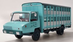 G111A009 - Camion transport de cochons – BERLIET Stradair 10 4x2 de 1966