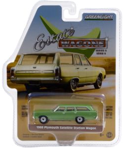 GREEN36010-B - Voiture break américaine PLYMOUTH Satellite Station Wagon de 1968 de couleur verte métallisée vendue en blister