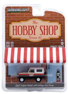 GREEN97100-A - Voiture 4x4 NISSAN Patrol de 1967 aux couleurs TEXACO vendue en blister