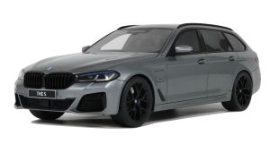 GT485 - Voiture de 2023 couleur grise - BMW 530e Xdrive M Sport Touring