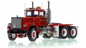 HHR138D-1 - Camion solo avec essieux tandem de couleur rouge - KENNEDY 1989 - MACK Superliner