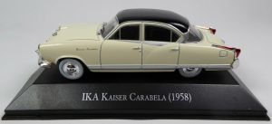 Voiture berline 4 portes IKA Kaiser Carabela de 1958 de couleur blanche vendue en blister