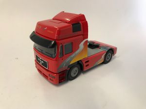CON6100/02 - Camion MAN F2000