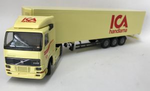 Camion VOLVO FH 12 Avec remorque frigorifique  HANDLAMA