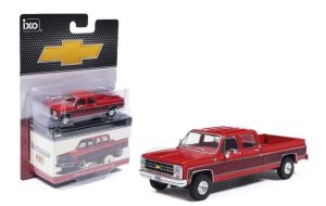 IXO-IA64013 - Voiture sous blister de 1979 couleur rouge - CHEVROLET Scottsdale K20