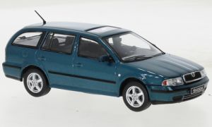 IXOCLC473N.22 - Voiture de 1998 couleur vert métallisé – SKODA OCTAVIA 1