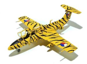 HERM82MLCZ7215 - Avion - AERO L-29 Delfin Czech AF 1st Sqd. 11th Reg. Tiger