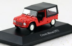 NET0064 - Voiture bâchée CITROEN Mehari de 1971 de couleur rouge