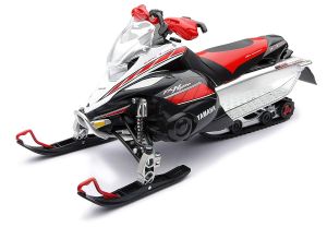 NEW42893 - Moto Neige de 2008 couleur Noir Blanc et Rouge - YAMAHA FX