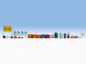 Lot d'accessoires et de bagages pour gares