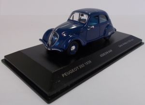 ODE046 - Voiture berline PEUGEOT 202 de 1938 de couleur bleue foncée éditée à 500 pièces