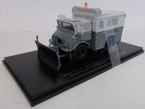 PER728 - Véhicule du maintien de l'ordre de la Police Française MERCEDES Unimog U 406 de 1987 édité à 150 pièces modèle en résine