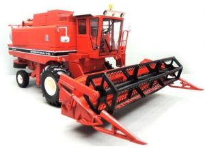Boite collector de la moissonneuse IH 1460 Axial-Flow special 40 ans édités à 1460 pièces
