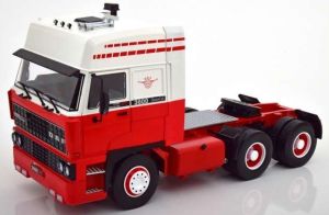 RK180093 - Camion solo rouge et blanc - DAF 3600 Space Cab de 1986