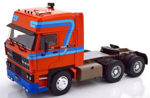 Camion solo orange et bleu - DAF 3600 Space Cab 6x4 de 1986