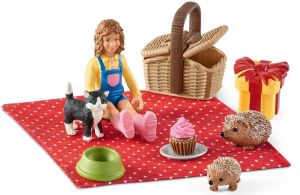 SHL42426 - Accessoires et figurine de l'univers des animaux de la ferme - Pique-nique d'anniversaire