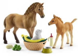 SHL42432 - Figurines et accessoires de l'univers HORSE CLUB - Les soins pour bébé animaux avec Chevaux Quater et chiot