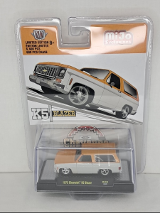 M2M-31500MJS45 - Voiture de 1973 avec toit amovible couleur orange et gris - CHEVROLET K5 blazer