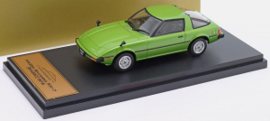 MAGJPSAVANNA - Voiture de 1978 verte - MAZDA RX-7 Savanna