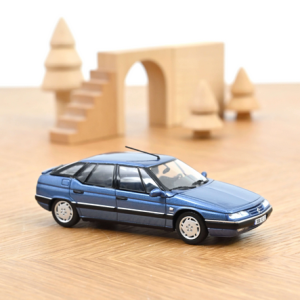 NOREV519129 - Voiture de 1995 Bleu Buckingham – CITROEN XM