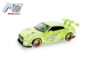 HER87MC000036 - Voiture de couleur vert - NISSAN GTR 35